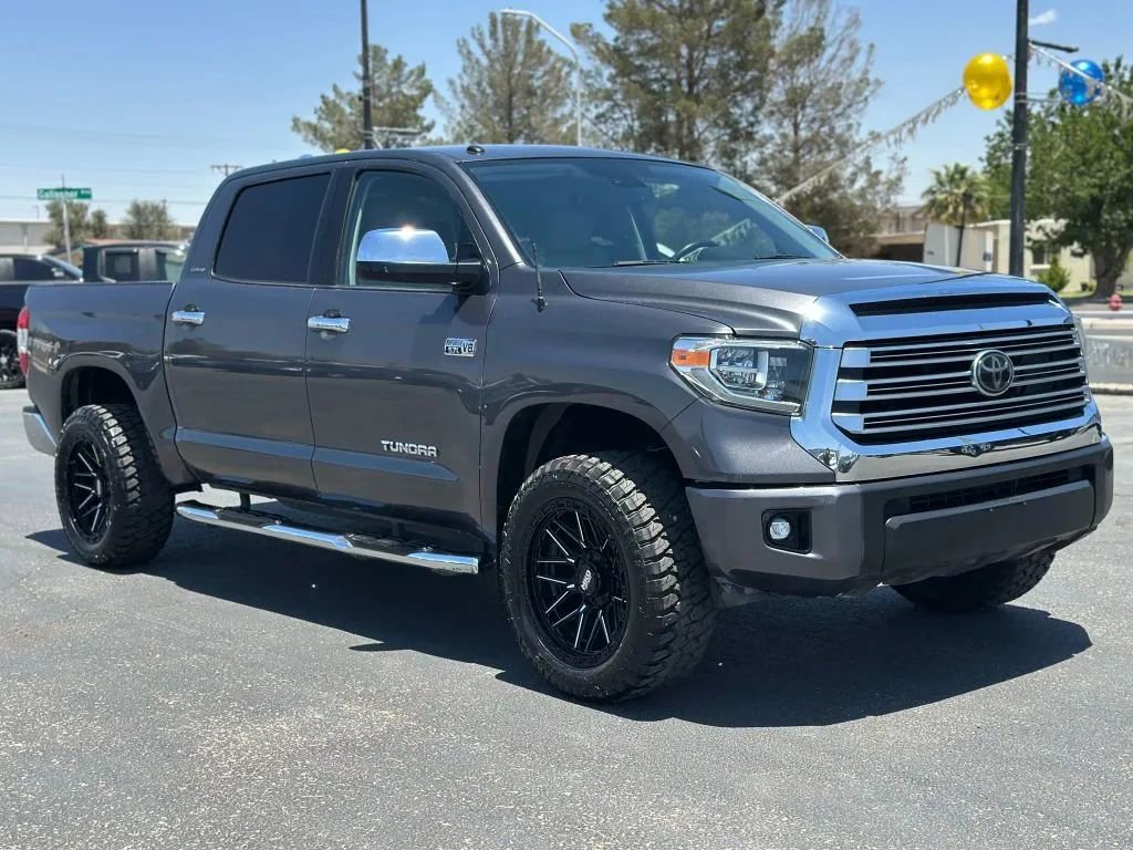 Vehicle image 3 of 26