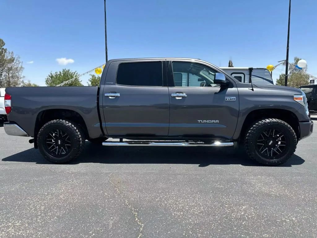 Vehicle image 4 of 26