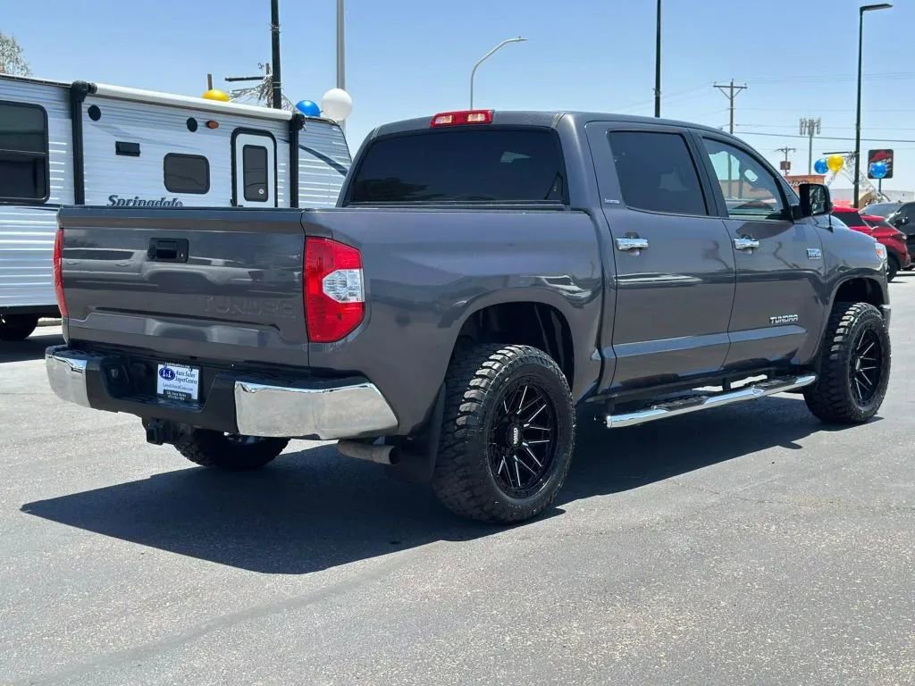 Vehicle image 5 of 26