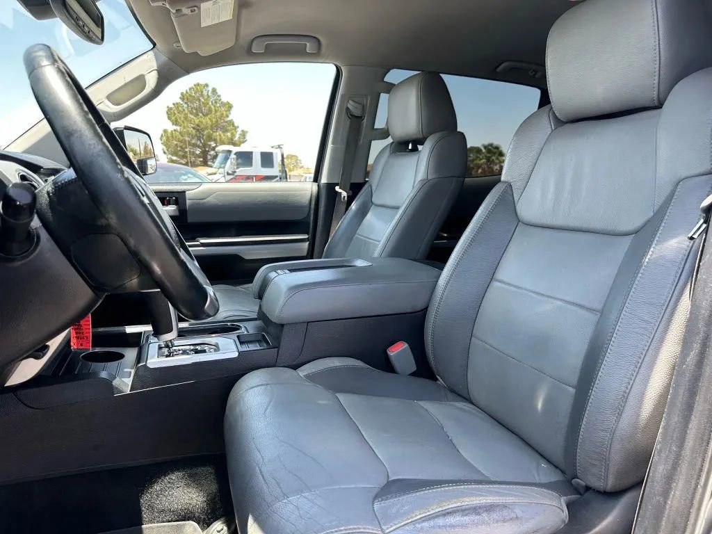 Vehicle image 12 of 26