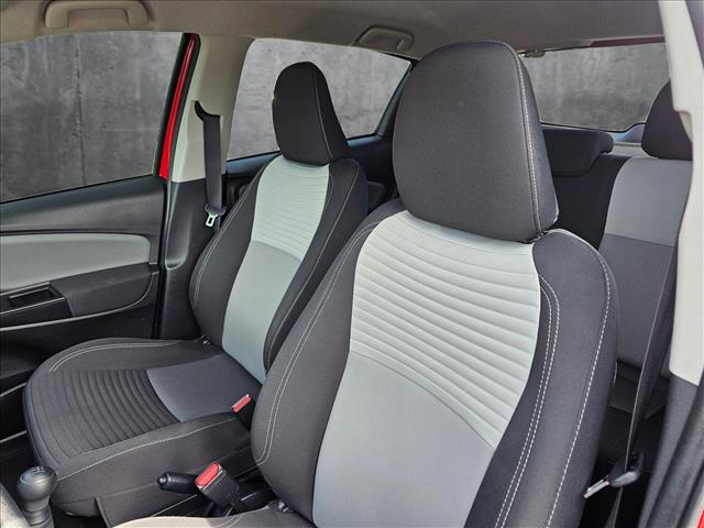 Vehicle image 17 of 26