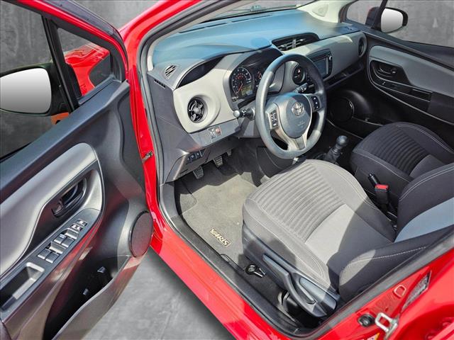 Vehicle image 15 of 26