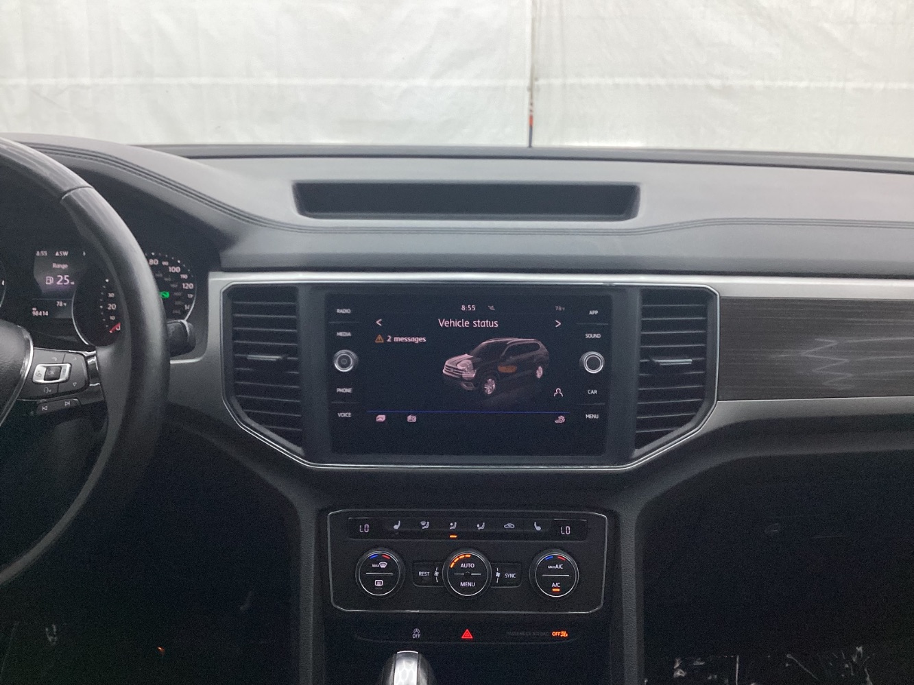 2018 Volkswagen Atlas 2.0T SE Technology Image 40 of 50