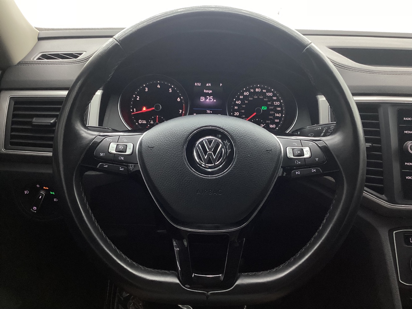 2018 Volkswagen Atlas 2.0T SE Technology Image 27 of 50