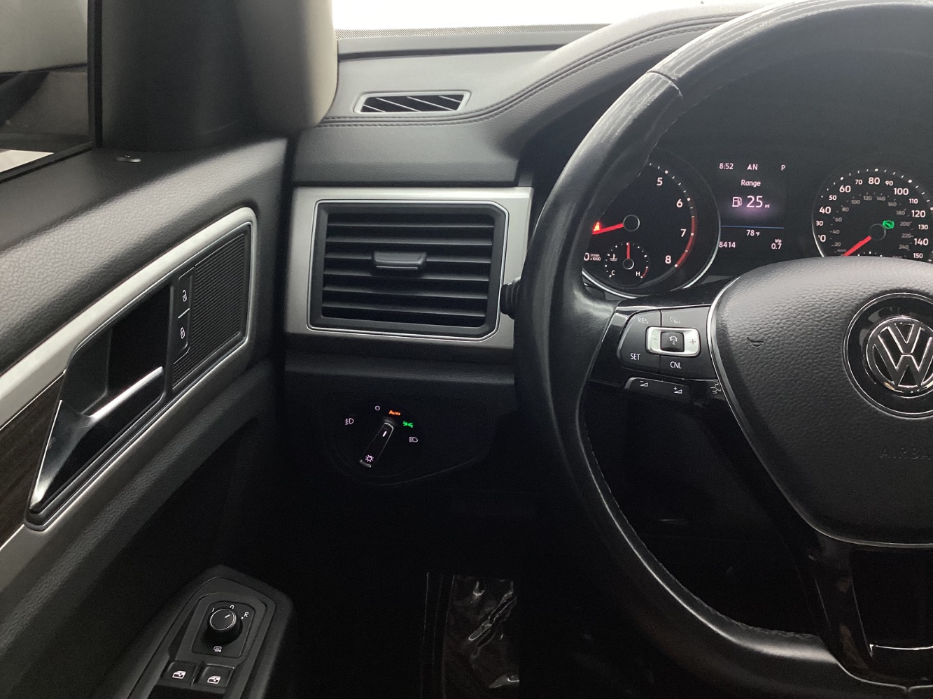 2018 Volkswagen Atlas 2.0T SE Technology Image 28 of 50