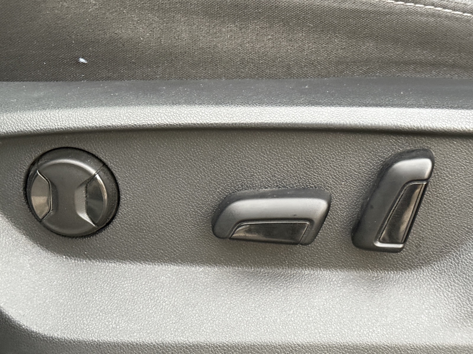 2018 Volkswagen Atlas 3.6L V6 SE Image 32 of 50