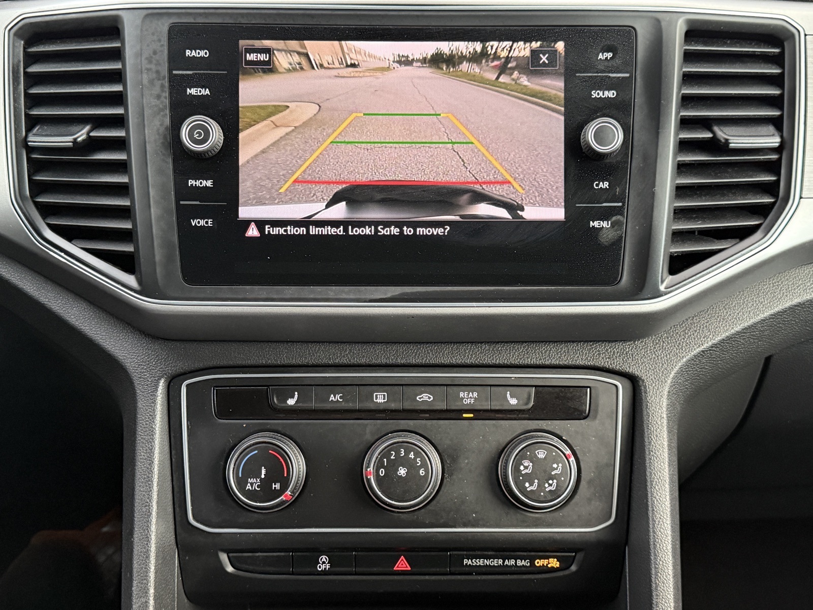 2018 Volkswagen Atlas 3.6L V6 SE Image 29 of 50