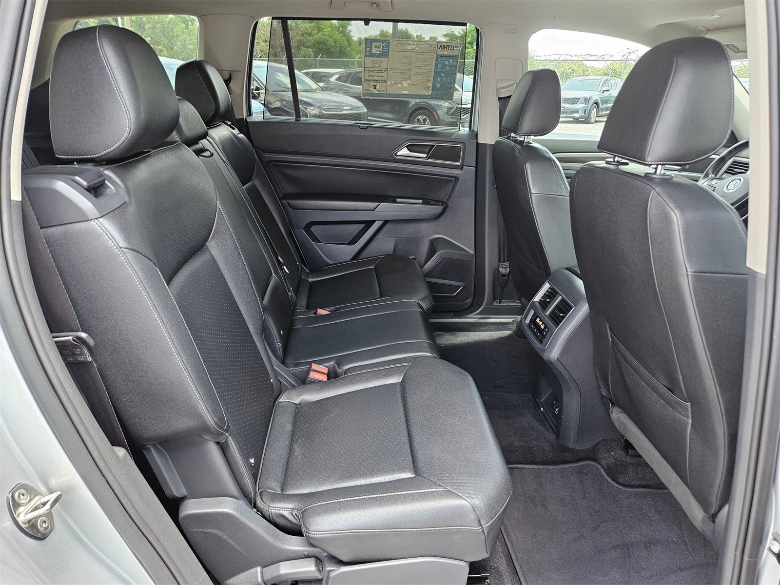 Vehicle image 13 of 30