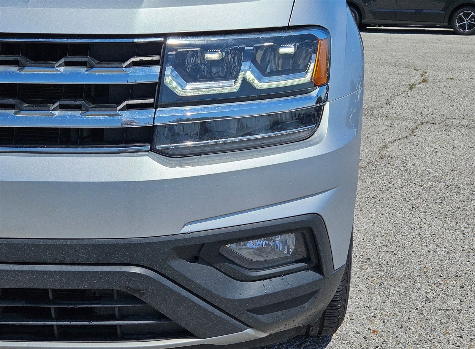 Vehicle image 25 of 30