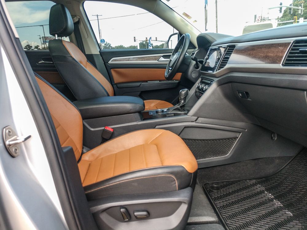 2018 Volkswagen Atlas 3.6L V6 SEL Premium Image 8 of 20