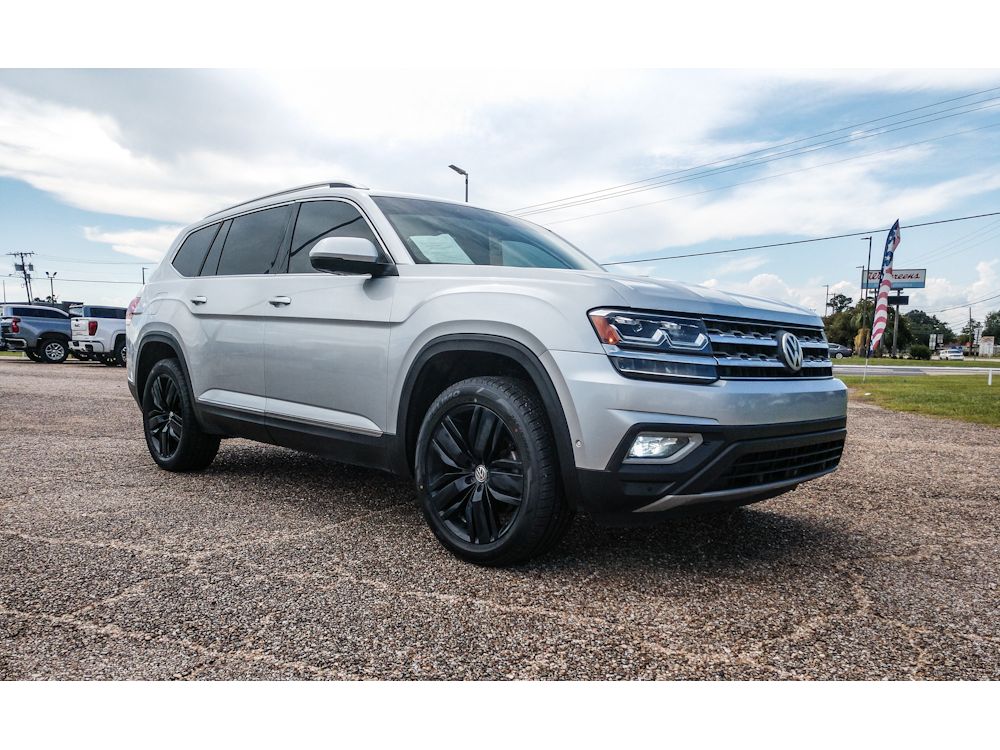 2018 Volkswagen Atlas 3.6L V6 SEL Premium Image 2 of 20