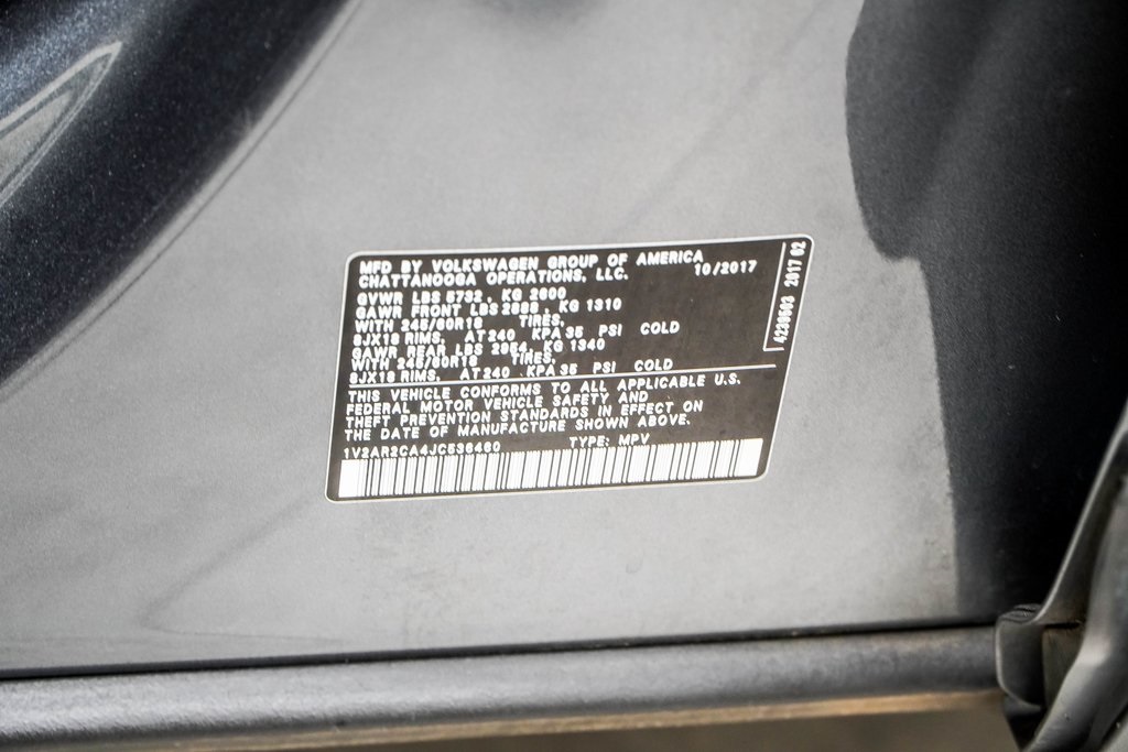 Vehicle image 32 of 43