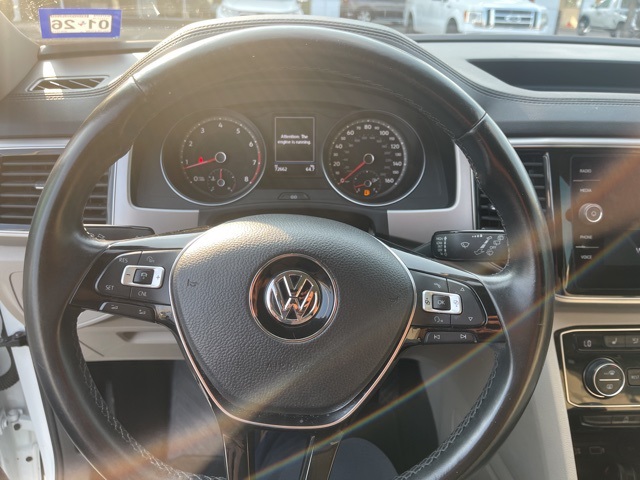 Vehicle image 9 of 14