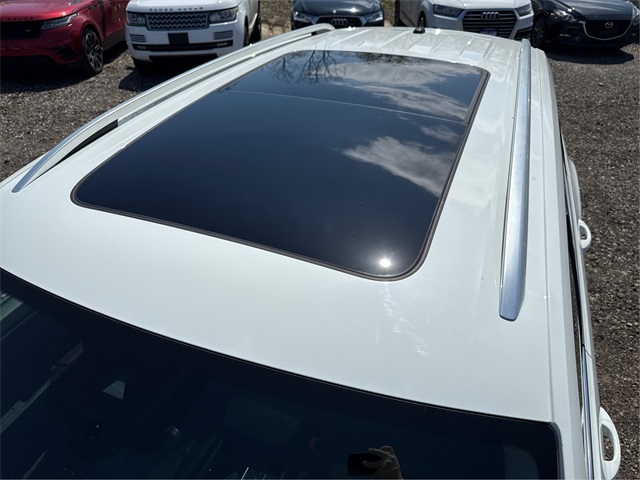 Vehicle image 36 of 37