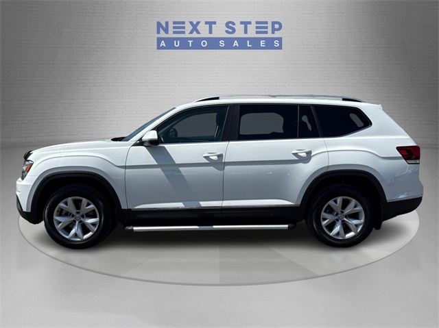 Vehicle image 8 of 37
