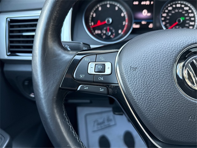 Vehicle image 20 of 37