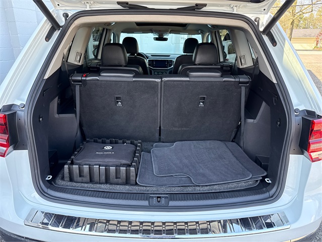 Vehicle image 11 of 37