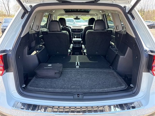 Vehicle image 12 of 37