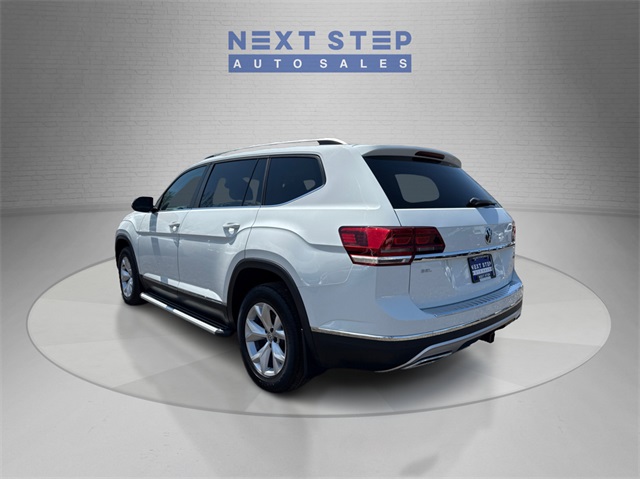 Vehicle image 7 of 37