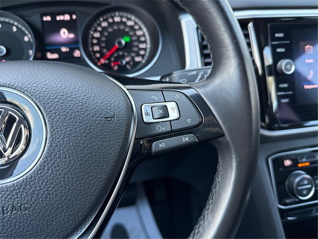 Vehicle image 19 of 37