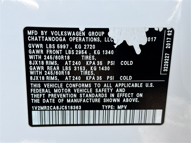 Vehicle image 33 of 37