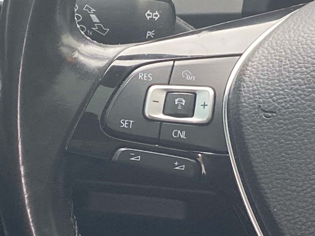 2018 Volkswagen Atlas 3.6L V6 SEL Image 15 of 19