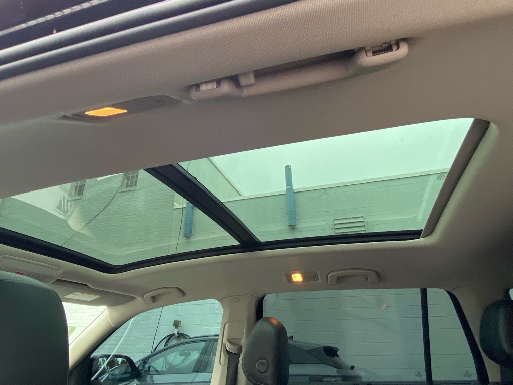 2018 Volkswagen Atlas 3.6L V6 SEL Image 6 of 19