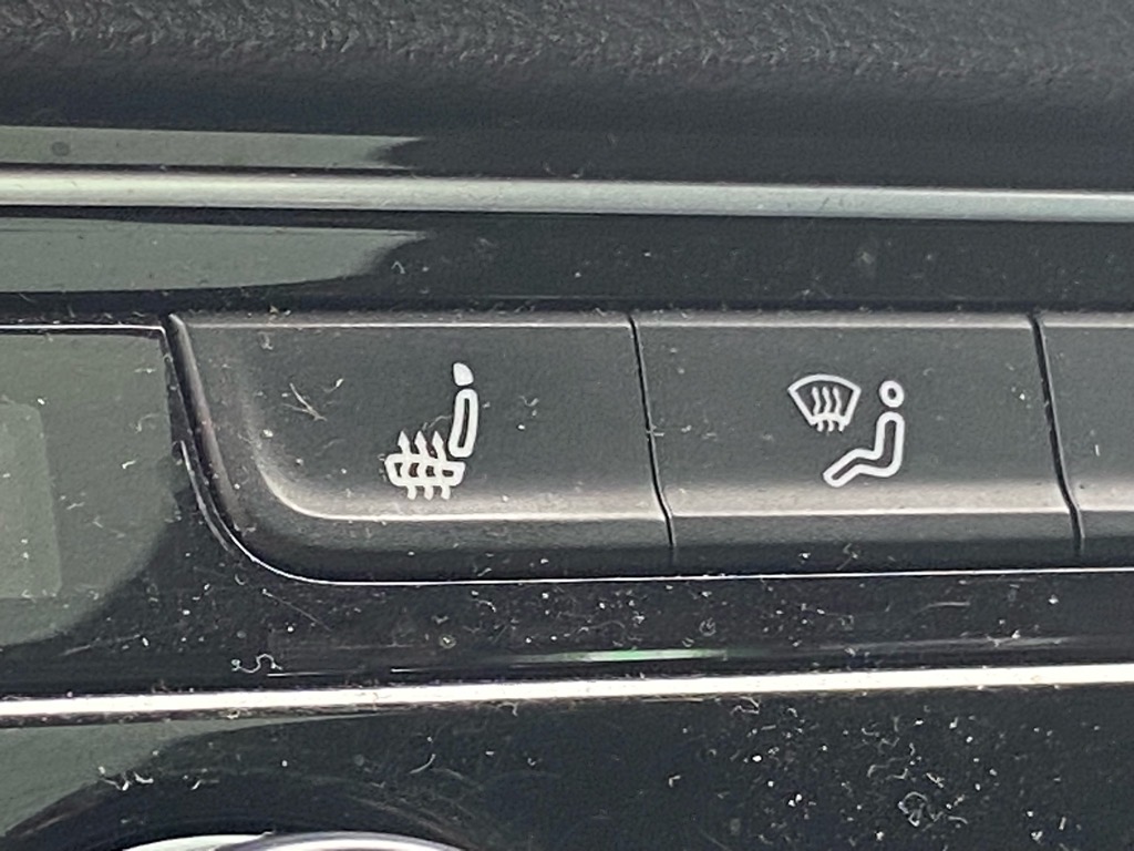 2018 Volkswagen Atlas 3.6L V6 SEL Image 12 of 19