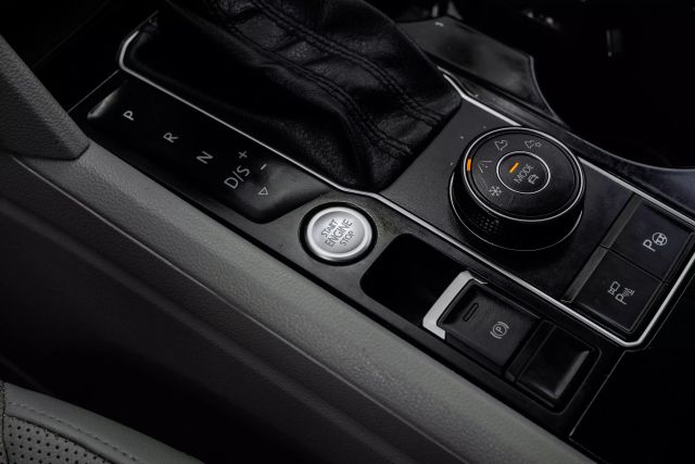 2018 Volkswagen Atlas 3.6L V6 SEL Premium Image 25 of 26