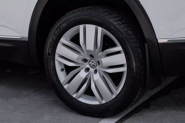 2018 Volkswagen Atlas 3.6L V6 SEL Premium Image 7 of 26