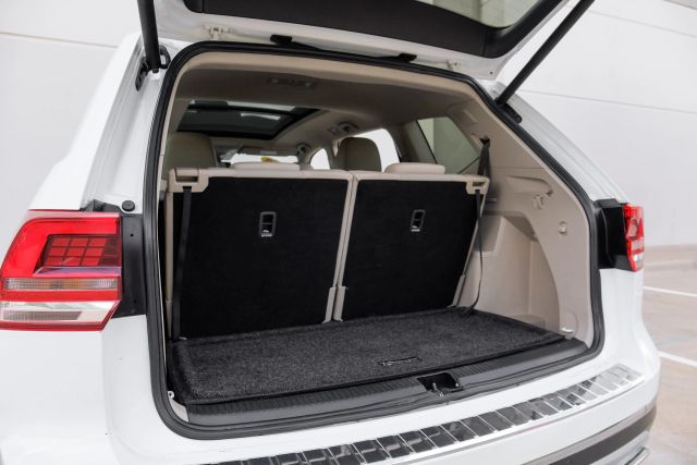 2018 Volkswagen Atlas 3.6L V6 SEL Premium Image 9 of 26