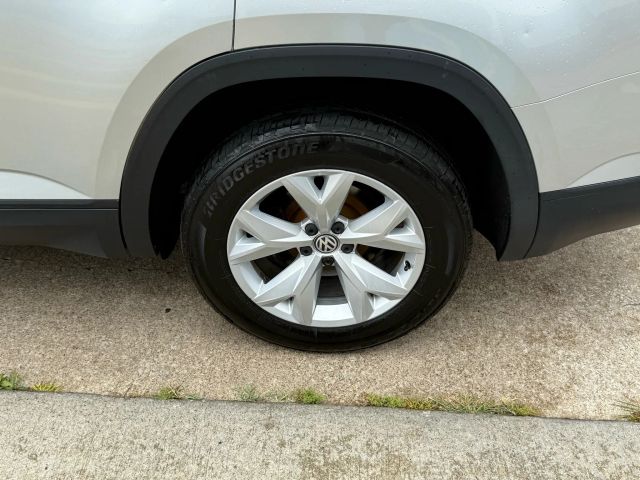 2018 Volkswagen Atlas 3.6L V6 SE Image 13 of 56