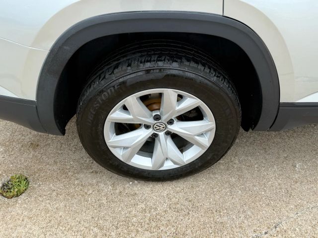 2018 Volkswagen Atlas 3.6L V6 SE Image 14 of 56