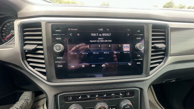 2018 Volkswagen Atlas 3.6L V6 SE Technology Image 18 of 35