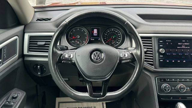 2018 Volkswagen Atlas 3.6L V6 SE Technology Image 15 of 35