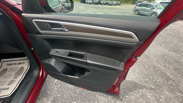 2018 Volkswagen Atlas 3.6L V6 SE Technology Image 33 of 35