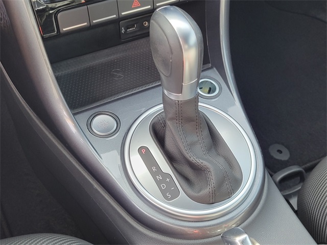 2018 Volkswagen Beetle S Image 20 of 24