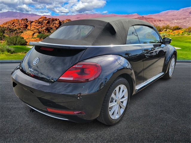 2018 Volkswagen Beetle S Image 5 of 24