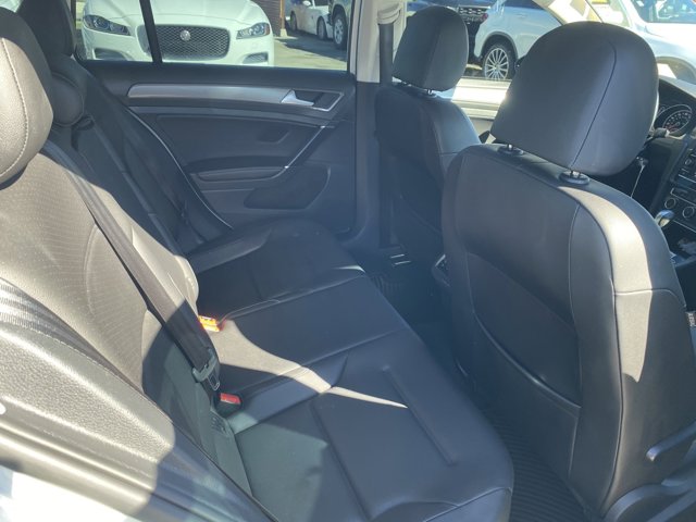 Vehicle image 21 of 25