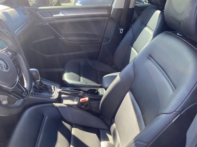 Vehicle image 13 of 25