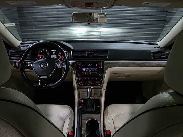 Vehicle image 15 of 42