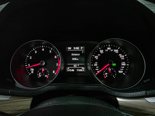Vehicle image 31 of 42