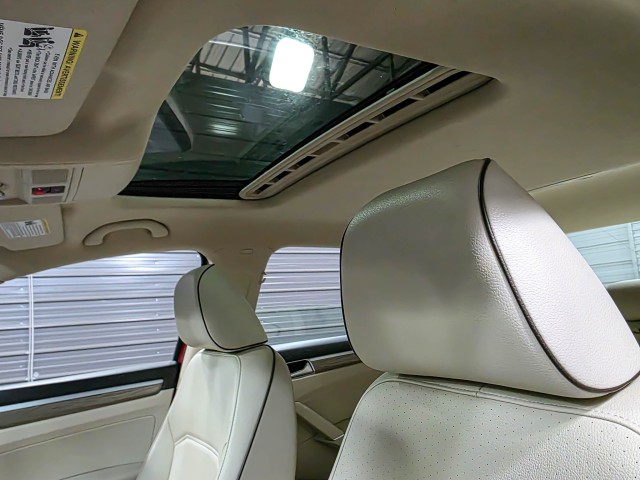 Vehicle image 20 of 42