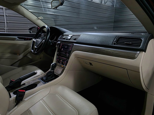 Vehicle image 16 of 42
