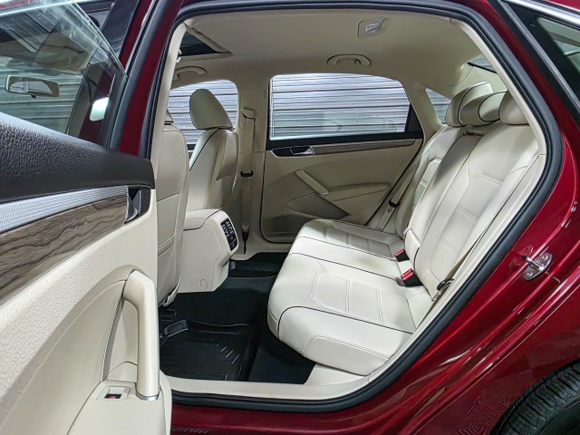 Vehicle image 24 of 42