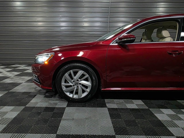 Vehicle image 9 of 42