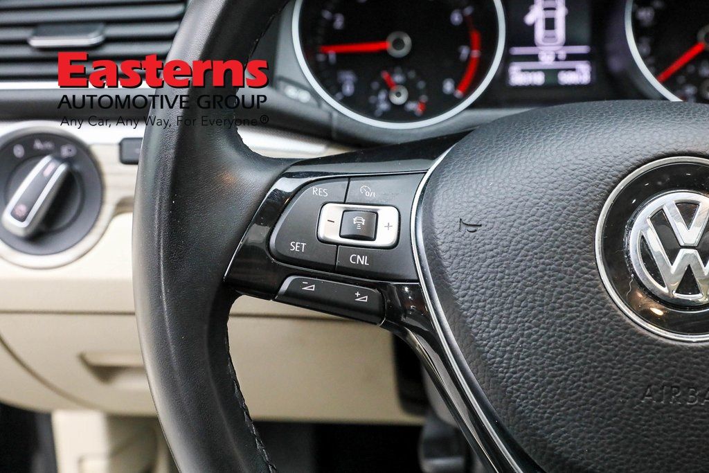 Vehicle image 45 of 62