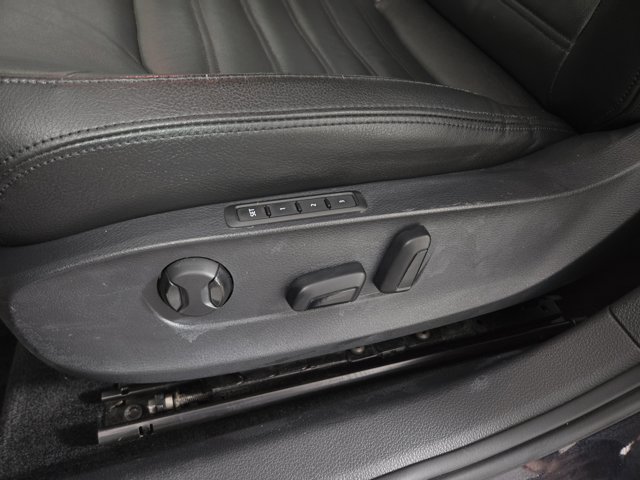 2018 Volkswagen Passat 2.0T SEL Premium Image 31 of 33