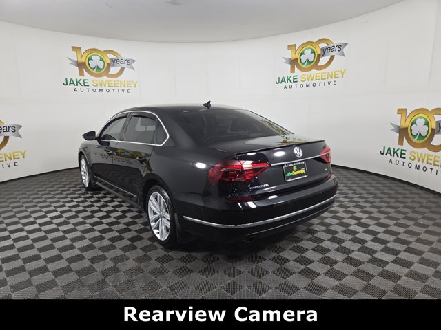 2018 Volkswagen Passat 2.0T SEL Premium Image 7 of 33