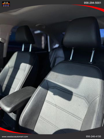 2018 Volkswagen Passat 2.0T SE Image 12 of 21